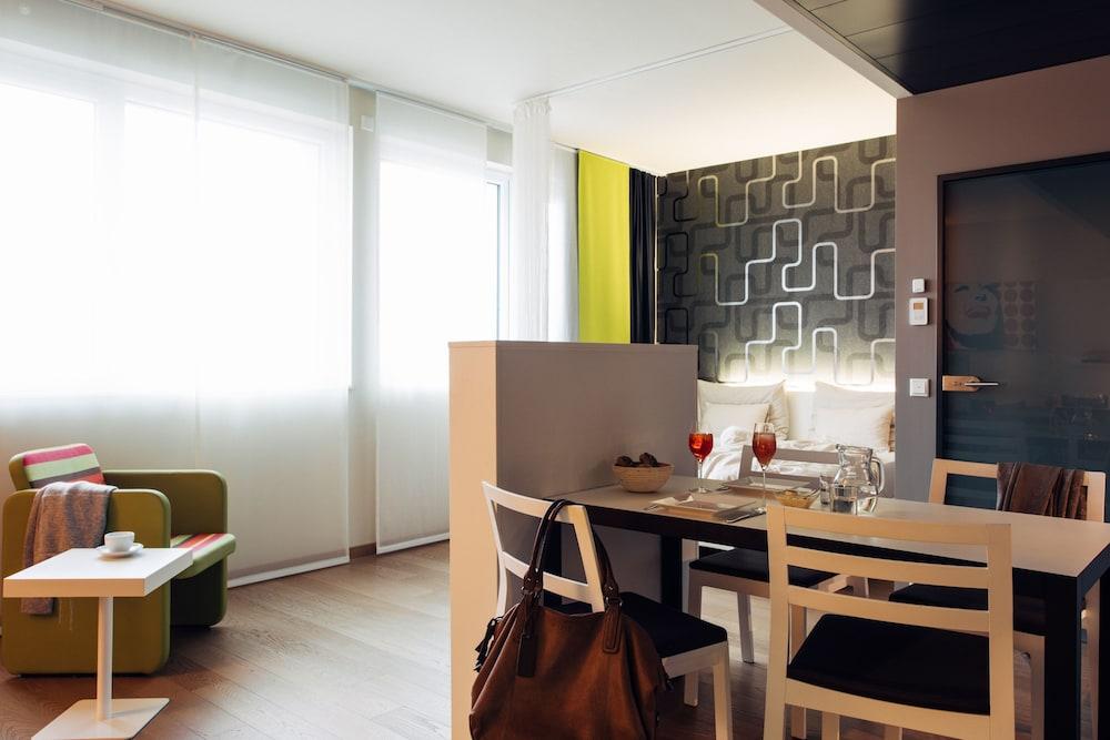 Harry'S Home Dornbirn Hotel & Apartments Ngoại thất bức ảnh